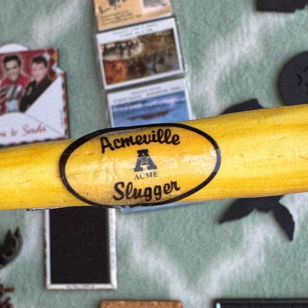 Assorted Decorative Magnets Collection - Picture 11 of 15